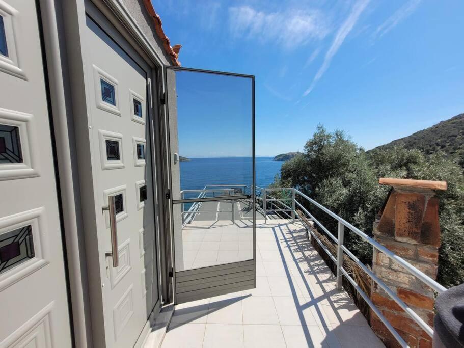 Ligonari Sea View Apartment Tarti エクステリア 写真